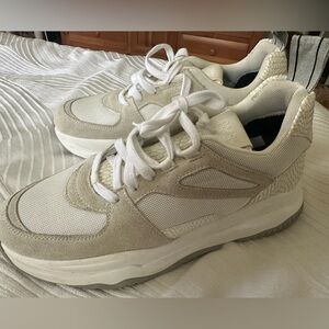 P448 Women’s Sneakers 39
